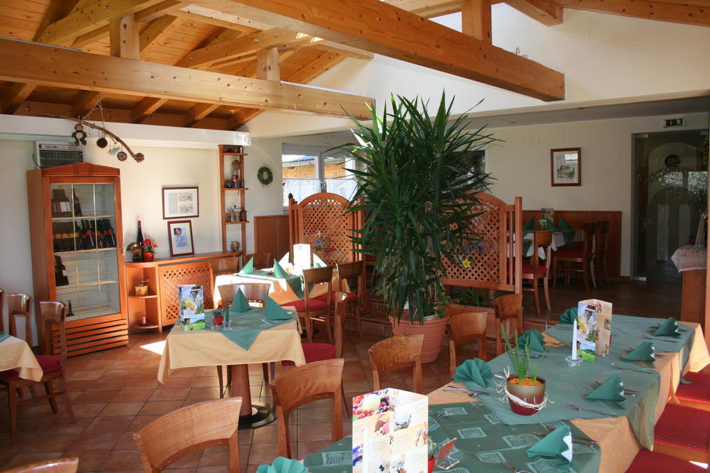 Gasthof Zum Kramer Gurk Bagian luar foto